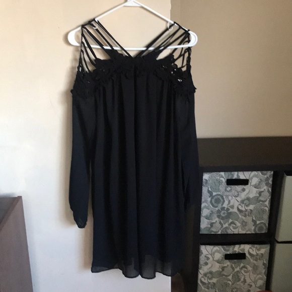 Long sleeve string shoulder dress - Picture 2 of 2